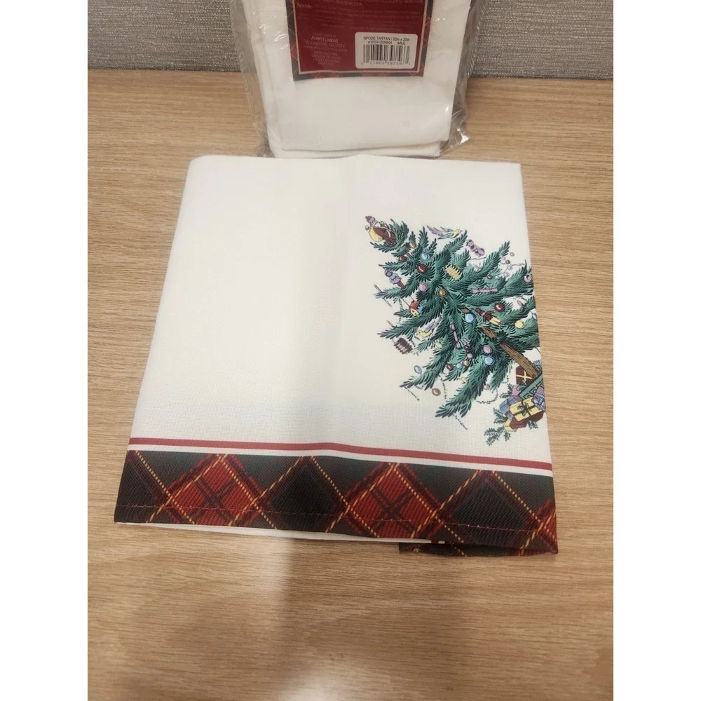 Spode Christmas Tree Tartan Set Of Four Napkins 20